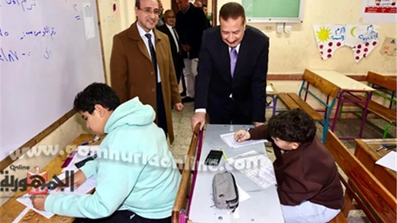 استبعاد ملاحظ ورئيس لجنة..إحالة 5 طلاب للتحقيق بحوزتهم موبايلات