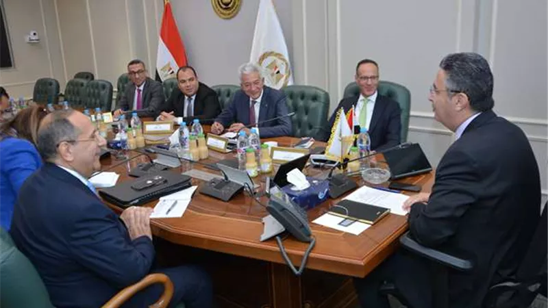 وزير التموين يعلن انطلاق معارض 