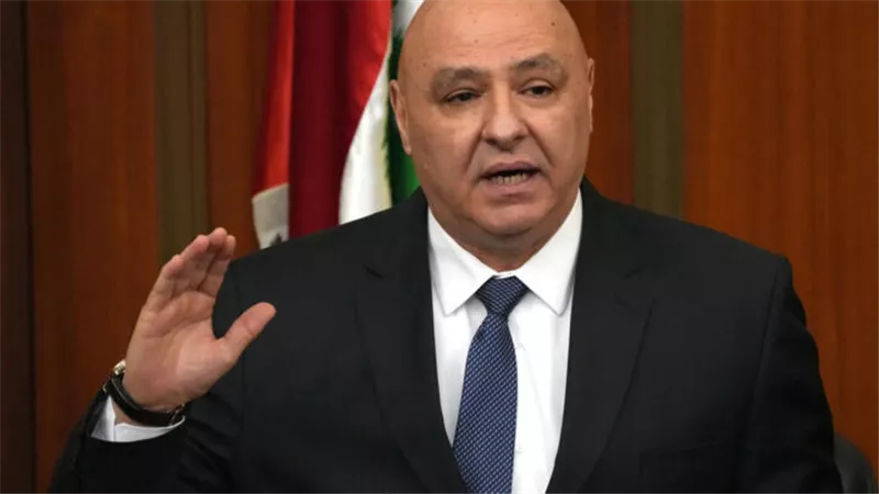 رئيس لبنان يؤكد تمسك بلاده باستكمال انسحاب إسرائيل من الجنوب