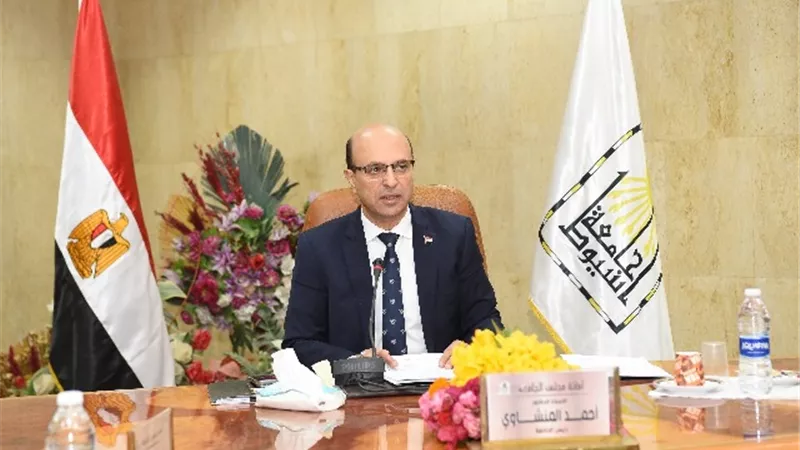 المنشاوي يهنئ الرئيس عبدالفتاح السيسي ووزير الداخلية بعيد الشرطة