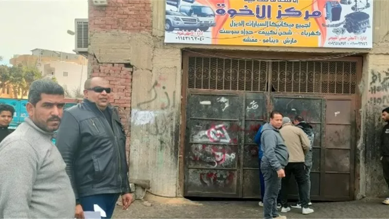 جهاز مدينة بدر يغلق مطبعة و 3 ورش ويشمع 5 محلات و 8 بدرومات ومطعم صور