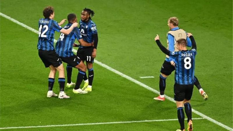 أتالانتا يعبر ستورم جراتس بخماسية مثيرة في دوري الأبطال - شاهد