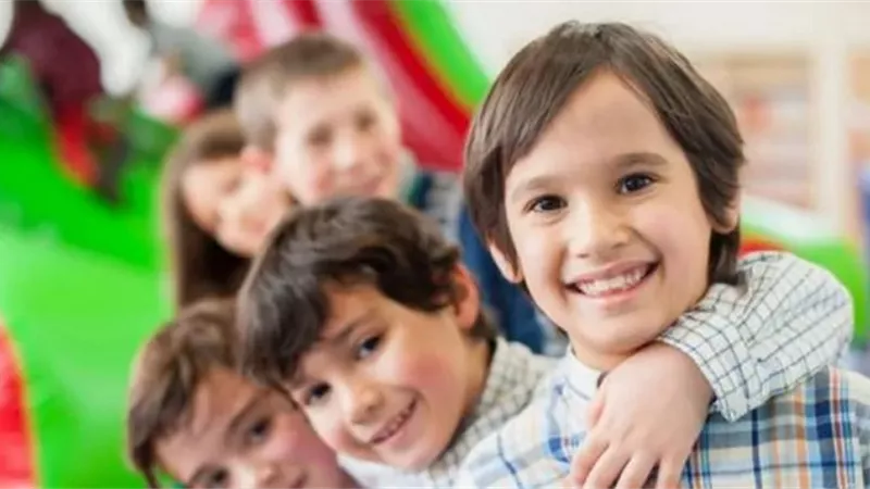 طرق فعالة للتعامل مع الغيرة بين الأشقاء