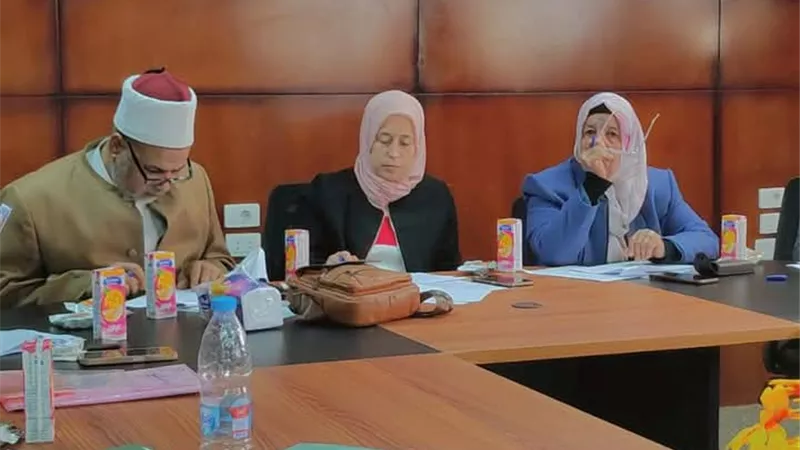التضامن الاجتماعي مطروح تبحث السيرةالذاتية للمتقدمات للأم مثالية