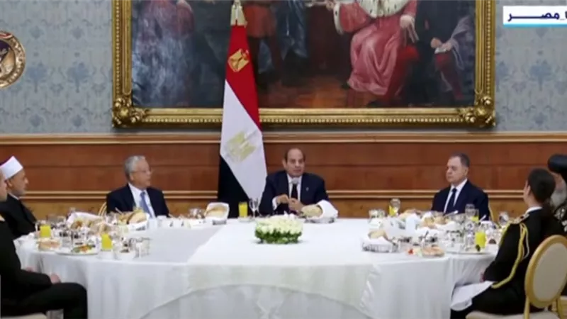 الرئيس السيسي: الدولة تحتاج 20 مليار دولار لتوفير المواد البترولية سنويًا