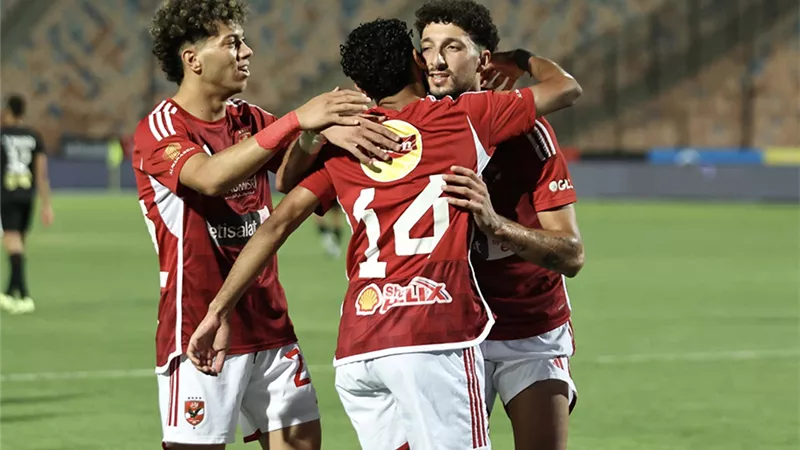موعد والقناة الناقلة لمباراة الأهلي وفاركو بالدوري المصري