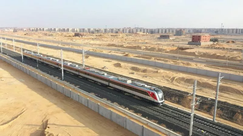 خط «ركاب وبضائع» من العين السخنة على ساحل البحر الأحمر حتى مطروح على ساحل المتوسط