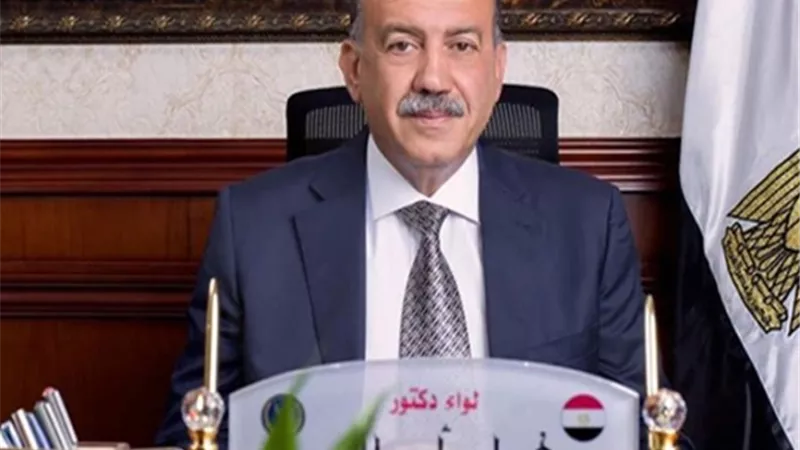 محافظ أسيوط يهنئ رئيس الجمهورية وقيادات الدولة بذكرى عيد الشرطة