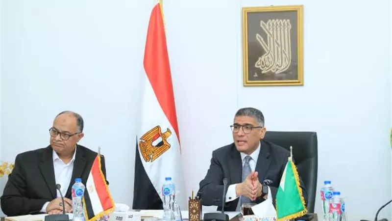 انطلاق قافلة دعوية من منطقة الوعظ الي الواحات البحرية