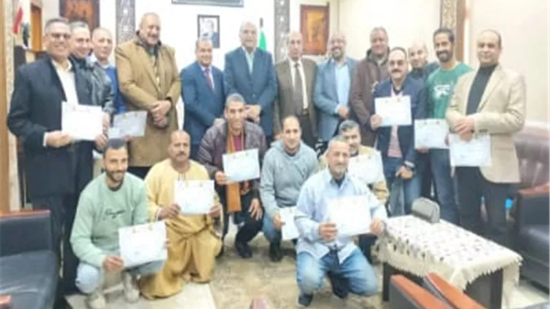 مدير تعليم القليوبية يكرم أعضاء المطبعة السرية