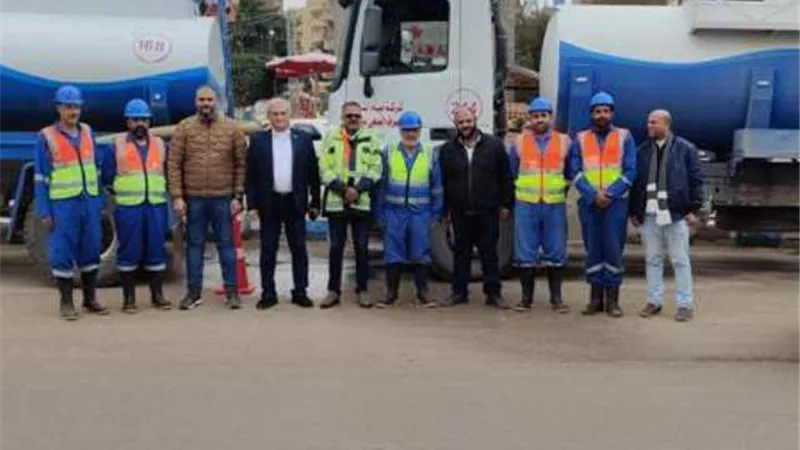 رئيس شركة مياه مطروح يتفقد فريق الأزمات والطوارئ