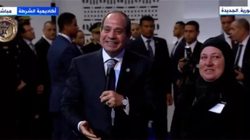 السيسي:مصر تعيش في سلام وأمان بفضل تضحيات الشهداء والمصابين