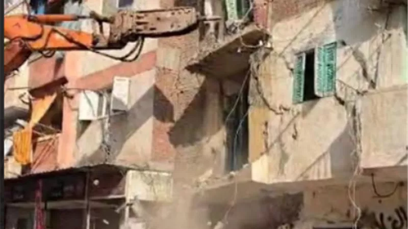 اخلاء عقارقديم من السكان دون المنقولات بشرق الاسكندرية