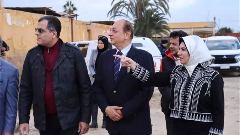 الصديق تتفقد مركز التدريب المهنى بكفر سعد لبحث خطة تطويرة
