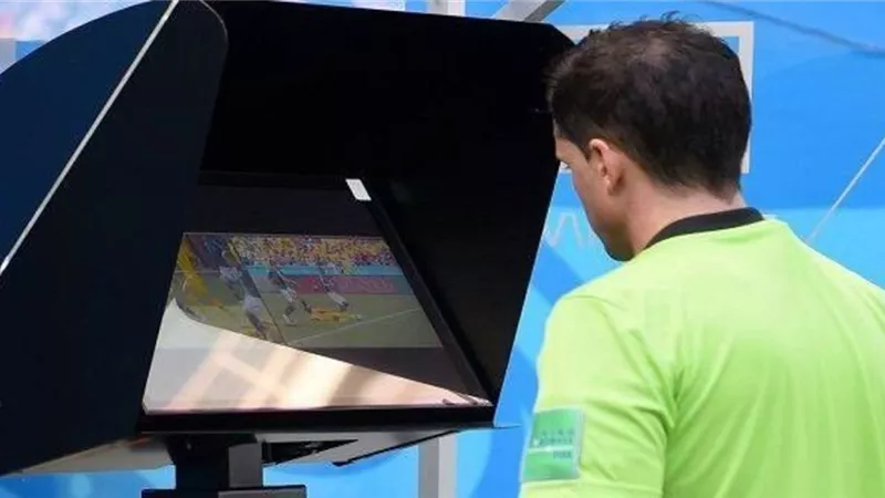 الأندية النرويجية تطالب بالاجماع الغاء تقنية الفيديو بالدورى المحلى