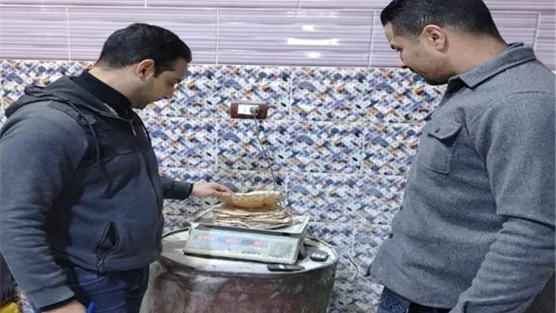 ضبط 252 زجاجة زيت تمويني و245 شيكارة اسمده و300عبوة مبيدات مجهولة