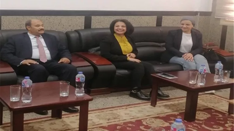 نائب محافظ البحرالأحمرونائب وزيرالبيئة يدشنان مشروع الغردقةالخضرا