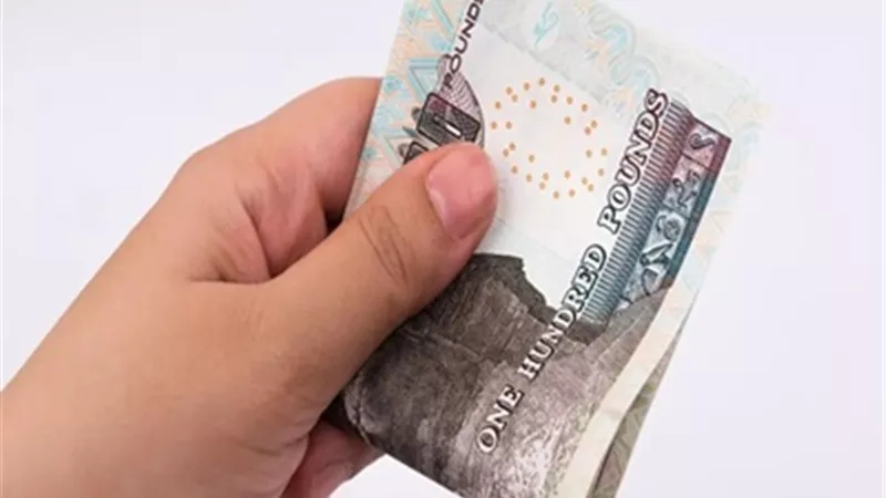موعد صرف معاشات فبراير 2025 بالزيادة الجديدة