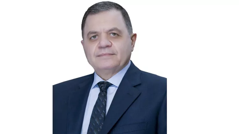 وزير الداخلية يهنئ الرئيس السيسى بذكرى الإسراء والمعراج
