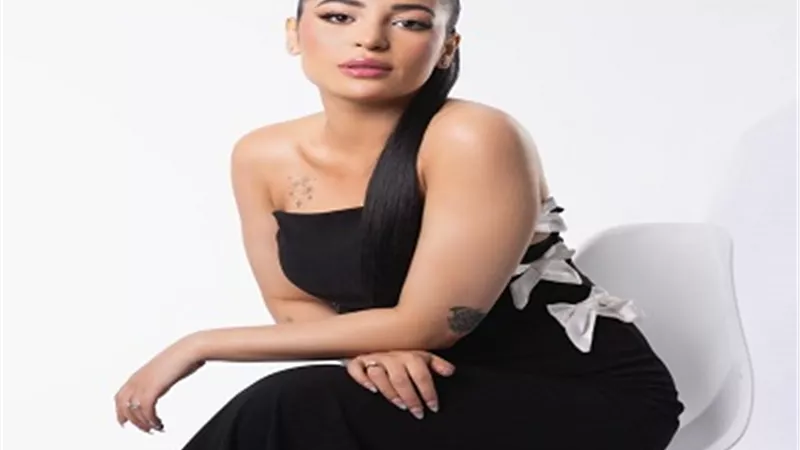 بالأسود.. بتول الحداد تتألق في أحدث جلسة تصوير