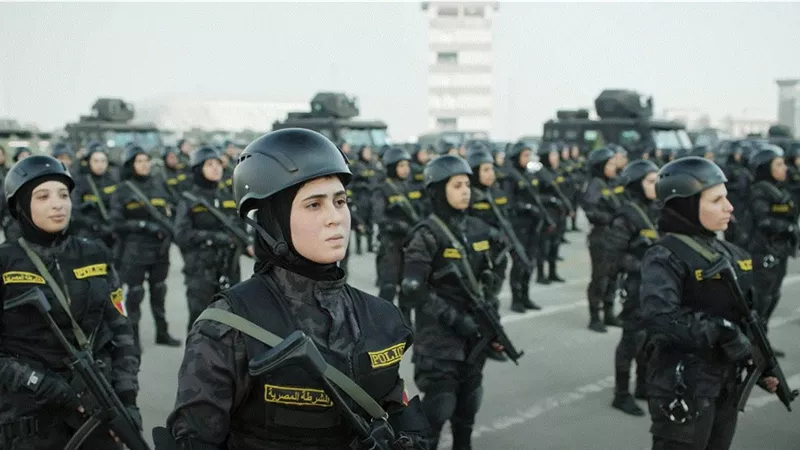 الشرطة النسائية .. قدرة .. كفاءة . واحترافية