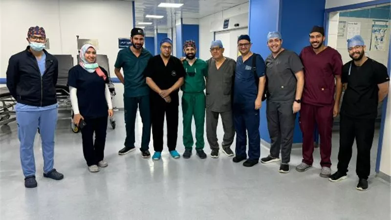 اجراء جراحة لإعادة بناء صمامات الأورطى والرئوي من أنسجة ذاتية