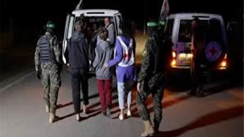 حماس: تنتظر انسحاب الاحتلال وفق بنود اتفاق غزة وبدء عودة النازحين