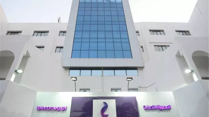 المصرية للاتصالات تُحذر عملاءها تجنبًا لقطع خدمة الإنترنت