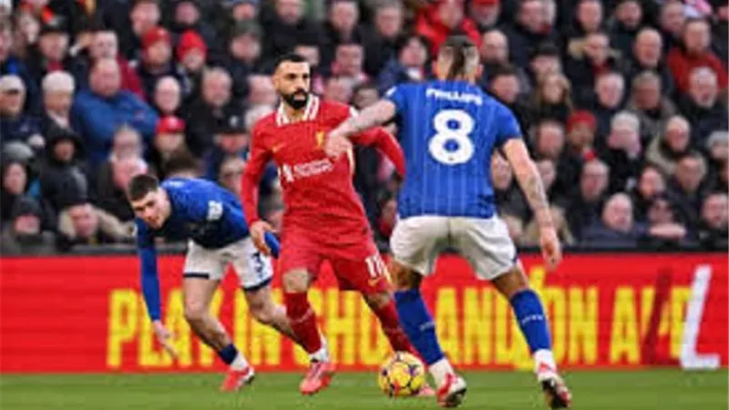 ليفربول يقسو على إيبسويتش تاون برباعية ويعزز صدارته للبريميرليج
