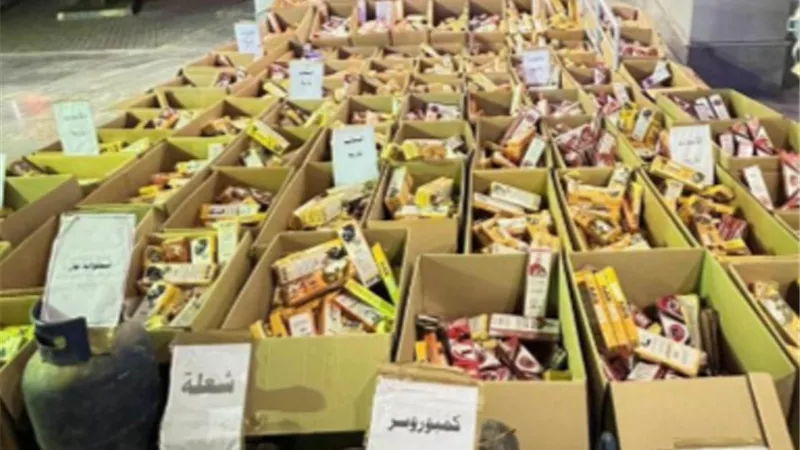 ضبط عامل يدير ورشة لتصنيع الألعاب النارية بالفيوم