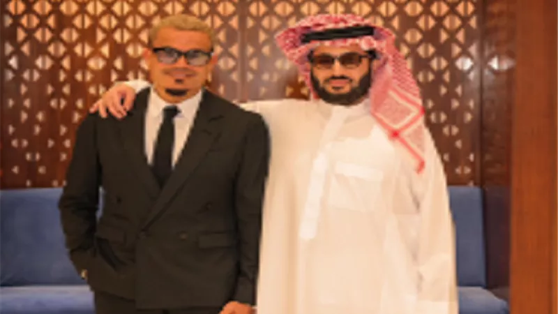 عمرو دياب لـ تركي آل الشيخ : 