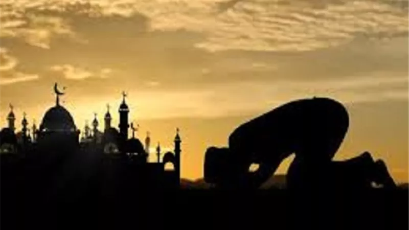 آذان الظُهر بحسب توقيت القاهره