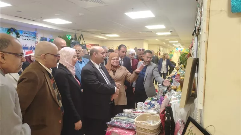 محافظ أسيوط يؤكد ضرورة الإهتمام بمهارات الطلاب
