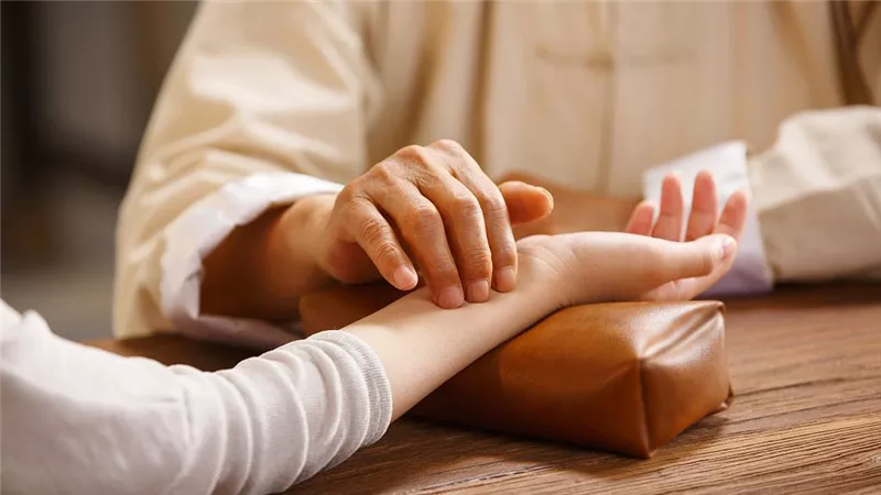 الطب الصيني التقليدي: جسر ثقافي بين الإسكندرية و تشينغداو