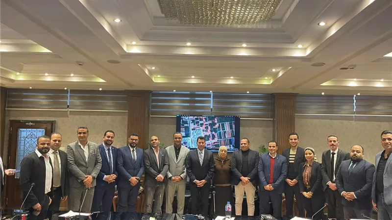 وزير الشباب يشهد اجتماع لجنة الإسكان بنموذج محاكاة مجلس الشيوخ