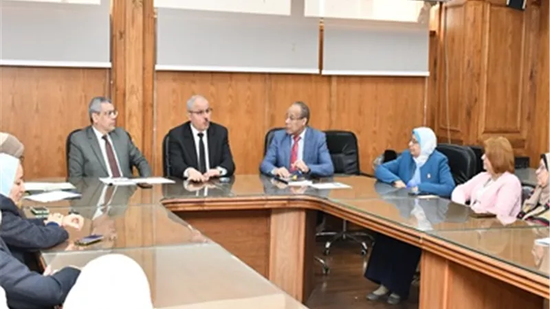 جامعة قناة السويس تضع أسس استراتيجيتها 2025-2030