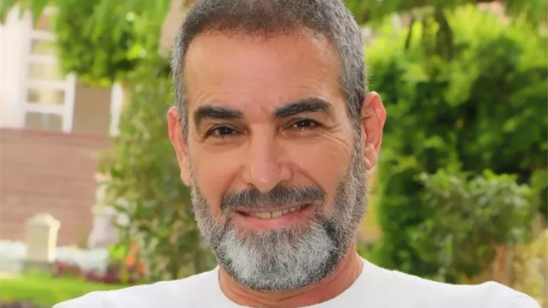 أحمد عبدالعزيز: الأمة العربية اجتمعت ضد التهجير القسري للفلسطينيين