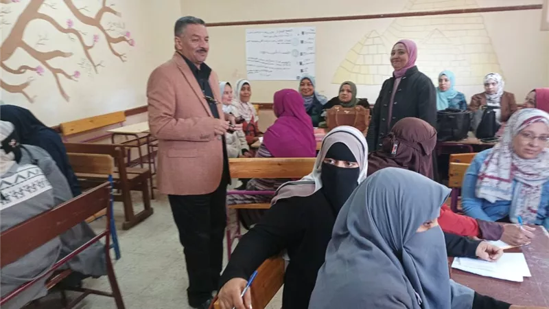 انطلاق تدريب 240 معلمة وموجهة رياض أطفال بتعليم نجع حمادي