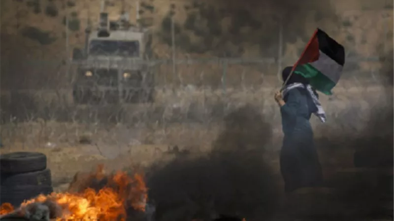 محلل سياسي فلسطيني: يجب أن نعزز صمود الشعب الفلسطيني في أراضيه