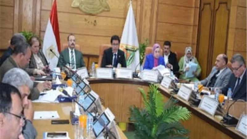 رئيس جامعة بنها: ندعم الجهود السياسية في وقف مخطط تهجير الفلسطينيين