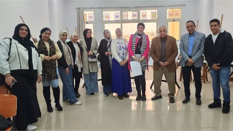 الفنون التطبيقية بالجامعة الروسية تعلن عن مشروعات الطلاب بالأقسام صور
