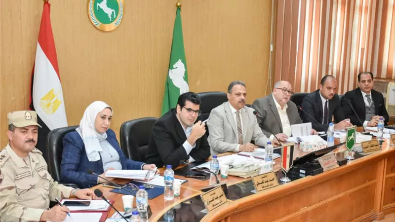 تنفيذي الشرقية يُناقش الخطة الإستثمارية والموحدة للعام المالي
