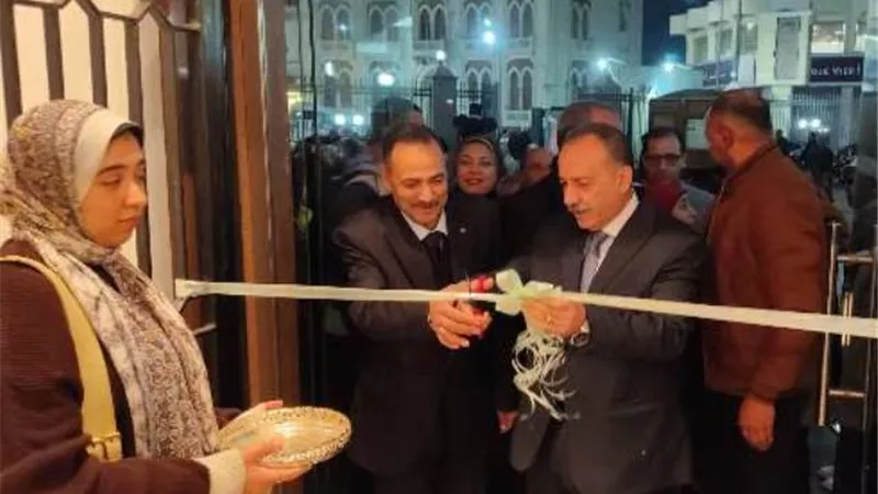 محافظ أسيوط يشهد احتفالية الثقافة بعيد الشرطة الـ 73 بقصر الثقافة