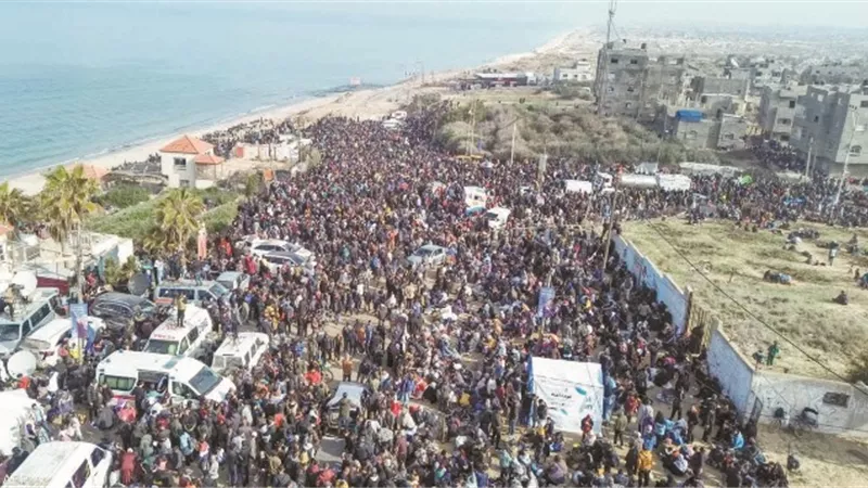 محاولات التهجير فشلت.. حشود تتدفق إلى شمال غزة