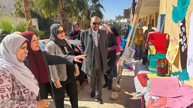 وكيل وزارة تعليم مطروح تتابع ختام البرنامج التدريبي الأول