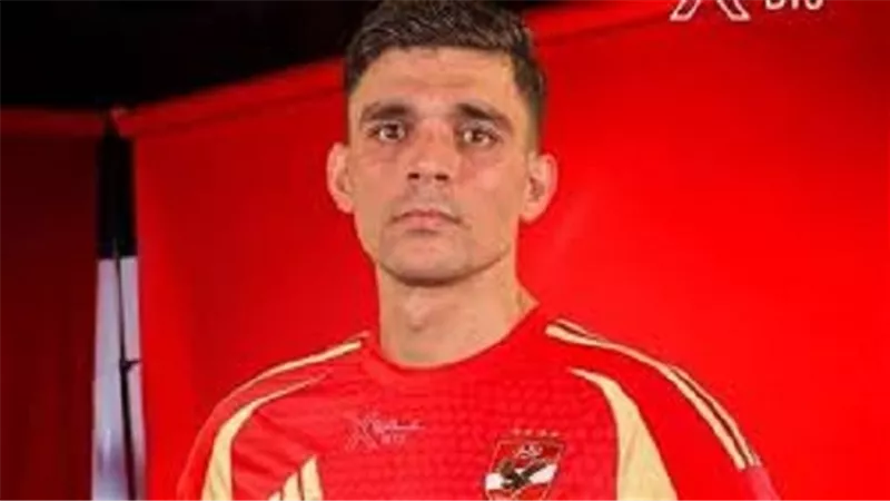 عقب توقيعه رسمياً..أشرف بن شرقي يجتاز الكشف الطبي في الأهلي
