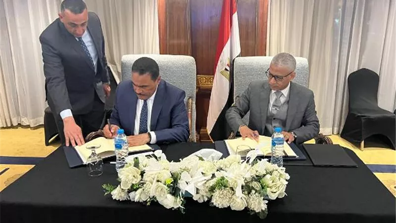 بروتوكول تعاون بين محافظة مطروح وشركة الأهلي مصر لإدارة الأصول