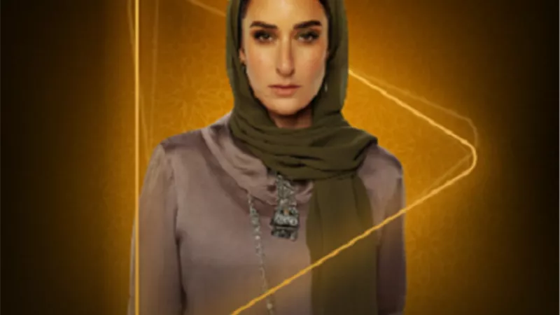 أمينة خليل بالحجاب.. 