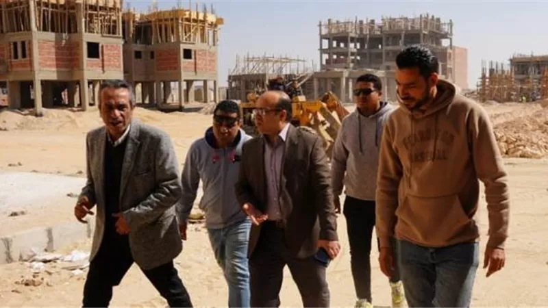 رئيس جهاز سوهاج الجديدة يكشف تفاصيل بناء 1300 وحدة سكنية.. صور