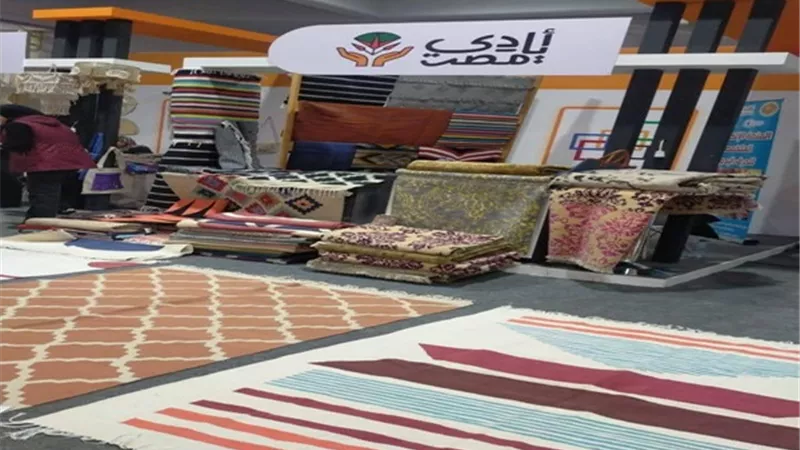 مشاركة لافتة لوحدة “أيادي مصر” للحرف اليدوية والتراثية بالمنيا